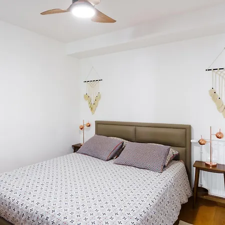 Bright And Airy 1bd Quartier De La Gare Appartamento Parigi