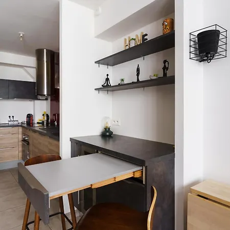 Daire Bright And Airy 1bd Quartier De La Gare Paris