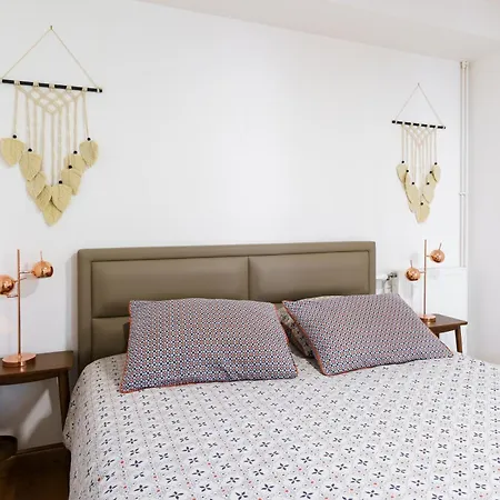 Daire Bright And Airy 1bd Quartier De La Gare *