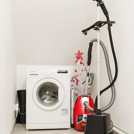 Bright And Airy 1bd Quartier De La Gare *