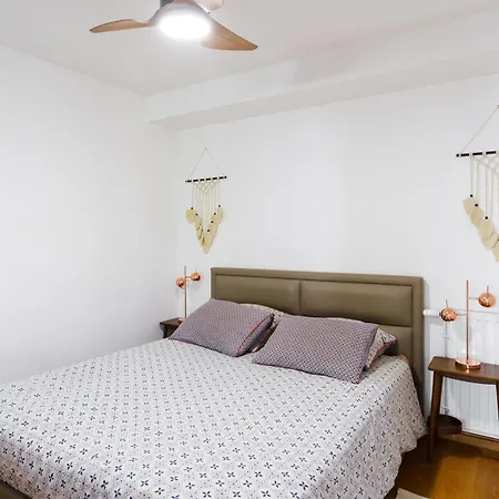 Bright And Airy 1bd Quartier De La Gare Apartman *