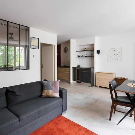 Bright And Airy 1bd Quartier De La Gare Apartman