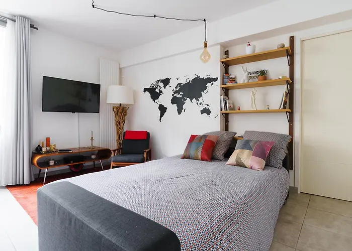 Lägenhet Bright And Airy 1bd Quartier De La Gare *