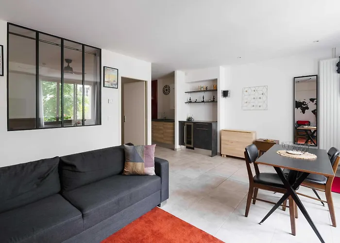Bright And Airy 1bd Quartier De La Gare Apartman