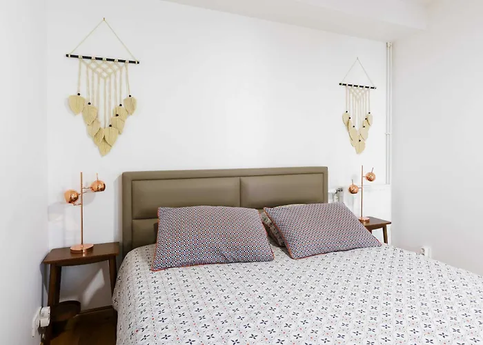 Bright And Airy 1bd Quartier De La Gare *